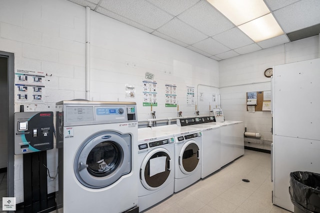 laundry room with independent washer and dryer