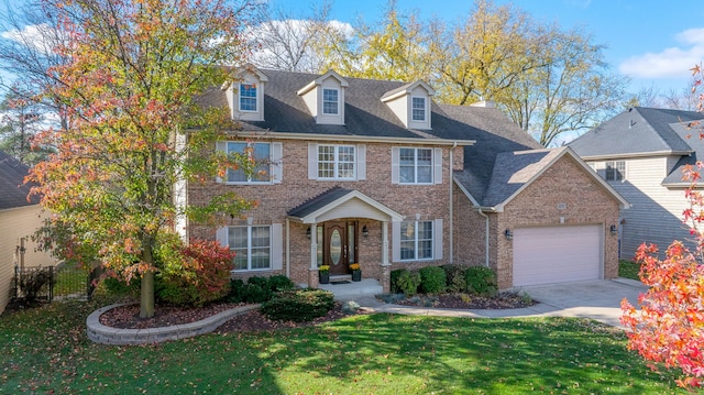 view of front of home featuring a front lawn