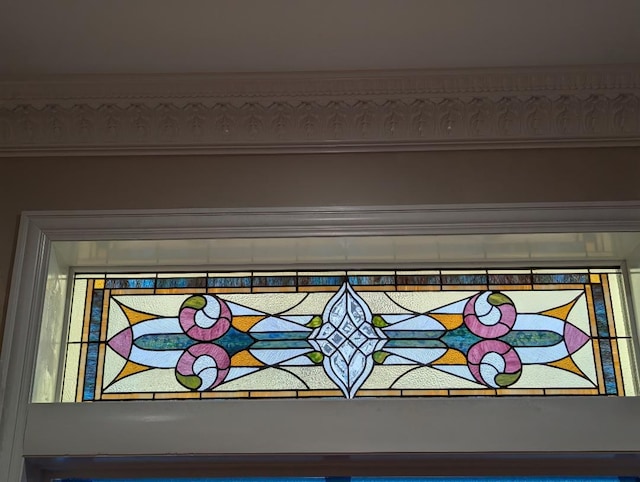 interior details with crown molding