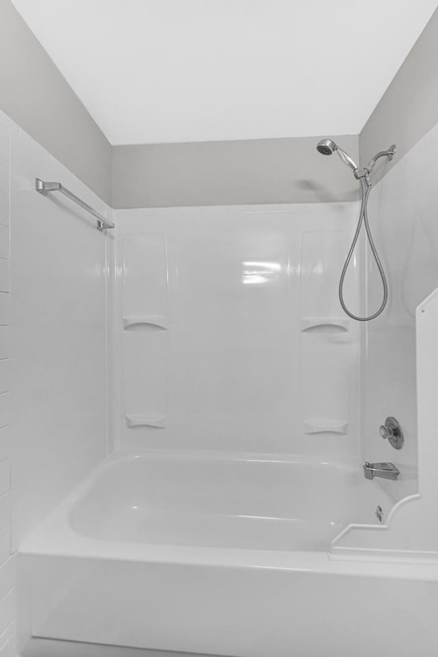 bathroom featuring shower / bathtub combination