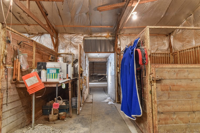 8 Fraher Dr, Odell, IL 60460 - view of horse barn