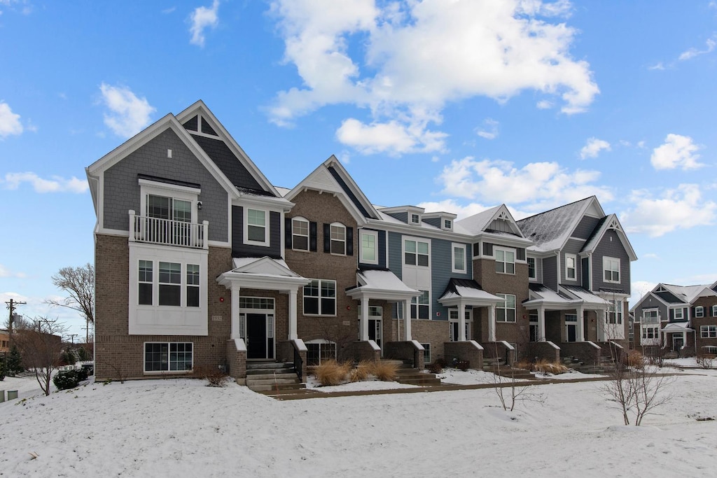 view of townhome / multi-family property