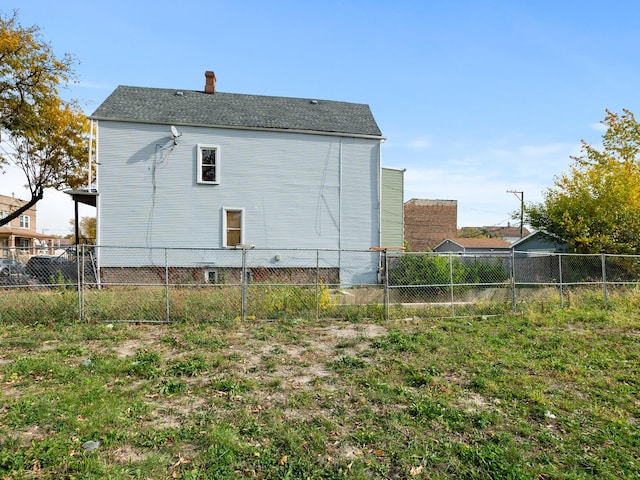 Listing photo 2 for 4255 W Walton St, Chicago IL 60651