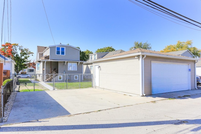 view of front facade with a garage