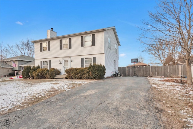 view of front of property