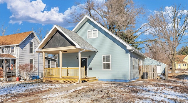 view of front of home with covered porch