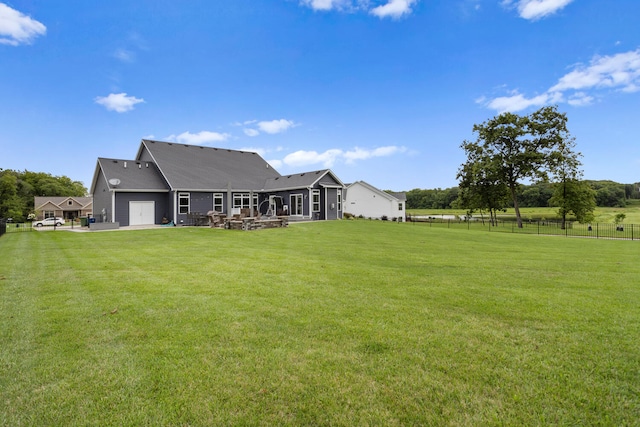 view of yard featuring a patio