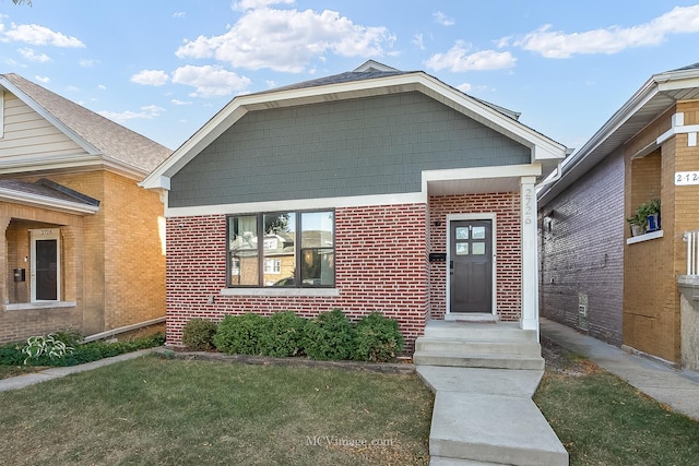 view of front of house with a front yard