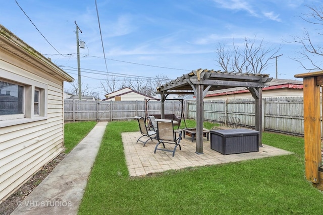 view of yard featuring a pergola, a patio area, and an outdoor fire pit