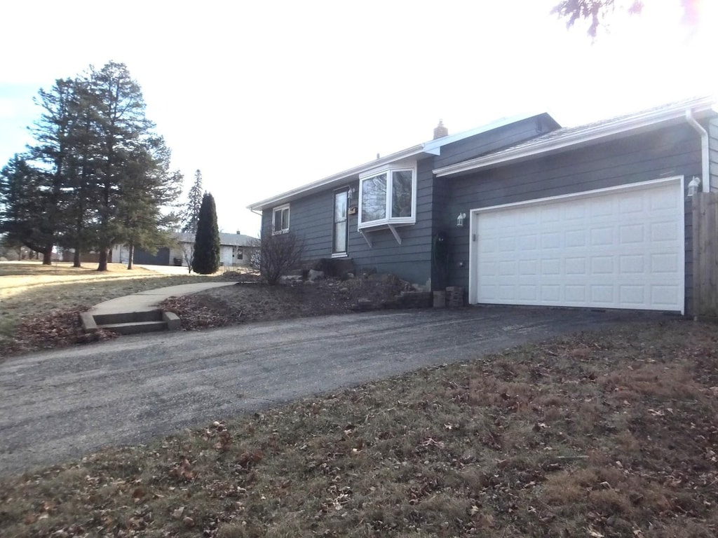 view of front facade with a garage