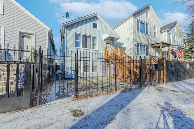 view of front of property