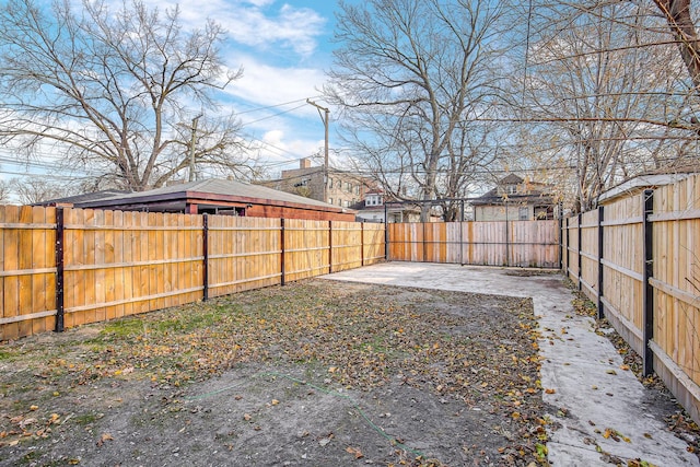 view of yard featuring a patio