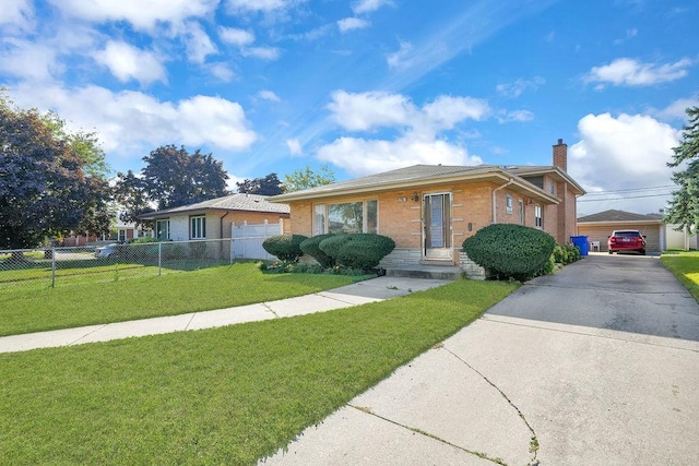 single story home with a front lawn