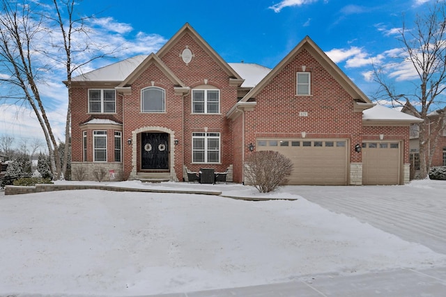 view of front property featuring a garage