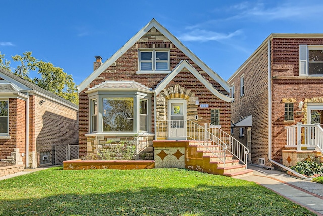 view of front of house with a front yard