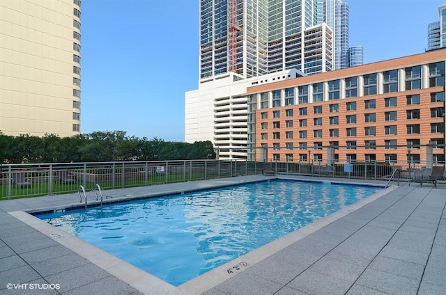 view of swimming pool