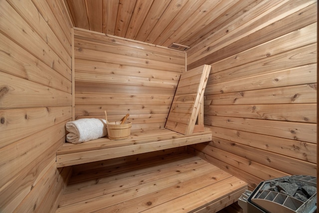 view of sauna / steam room