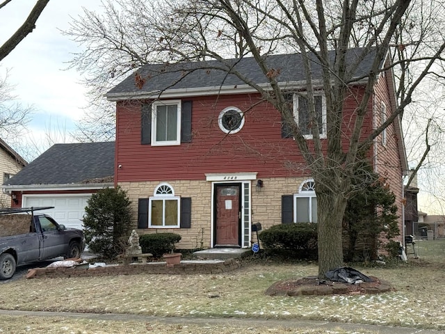 view of front facade featuring a garage