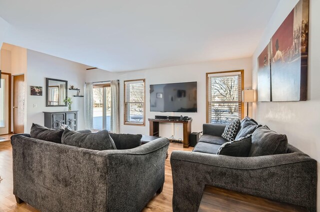 2015 N Lake Arlington Dr, Arlington Heights, IL 60004 - photo 10