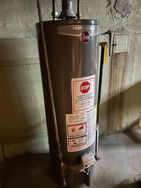 utilities featuring gas water heater