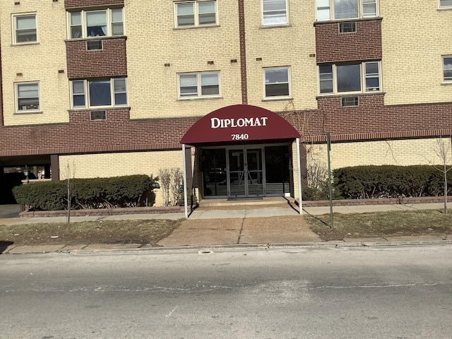 view of building exterior