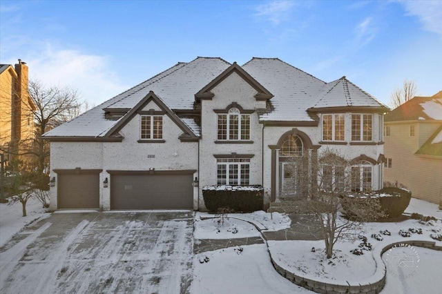 view of front facade featuring a garage