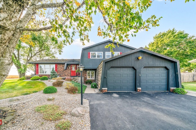 view of front of property featuring a garage