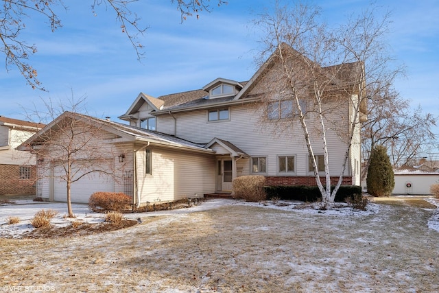 view of front of house featuring a garage