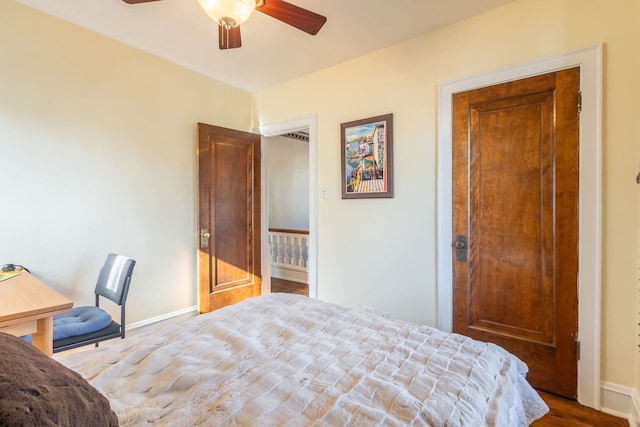 bedroom with ceiling fan