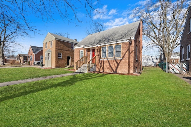 view of front of property featuring a front yard