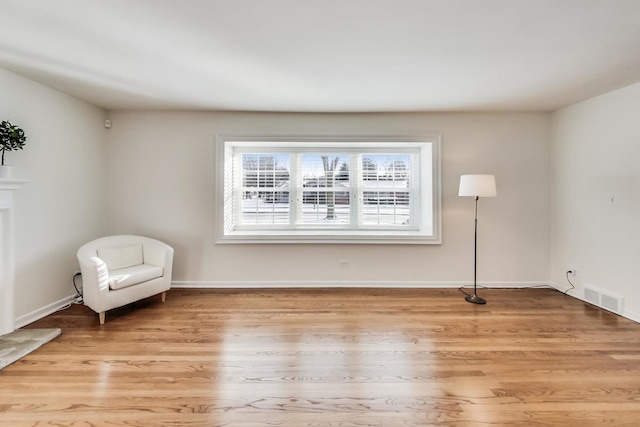 unfurnished room featuring light hardwood / wood-style flooring