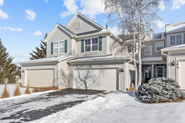 view of front property featuring a garage