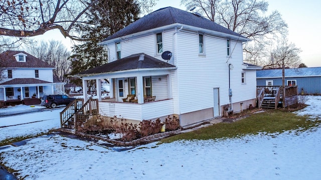 view of front of property with a porch