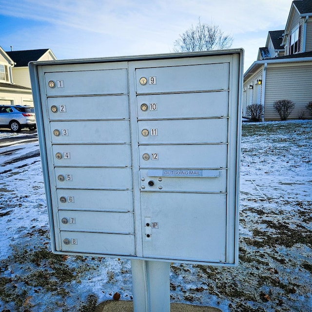 surrounding community with a mail area