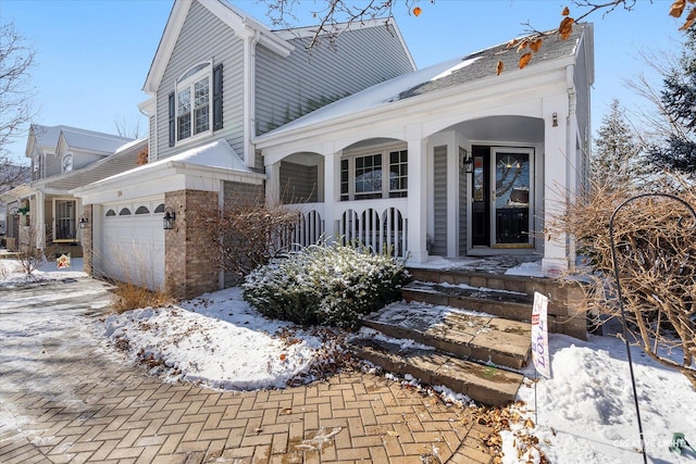 view of front facade with a garage