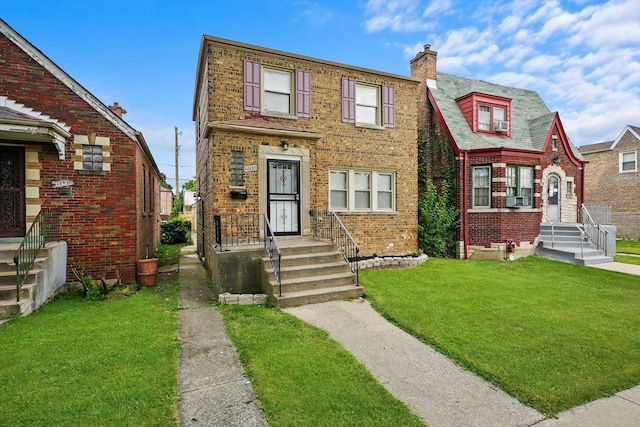 view of front of property with a front yard