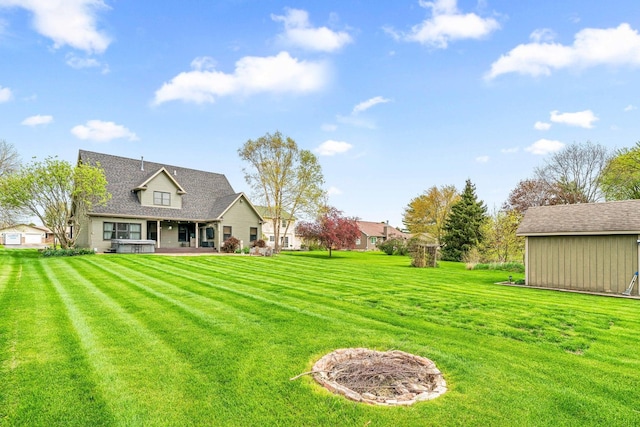 view of yard featuring a patio area