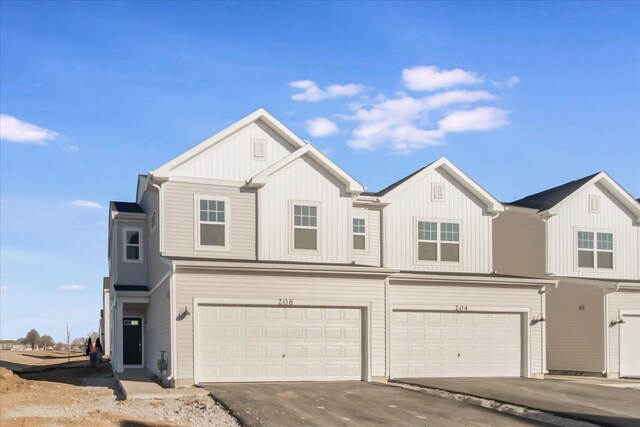 view of front of house featuring a garage