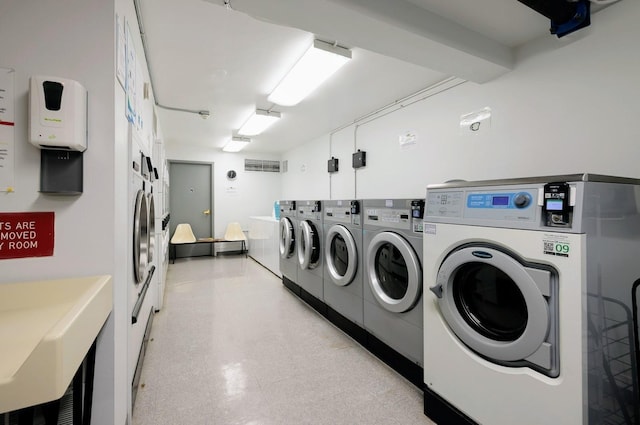 laundry area featuring washer and clothes dryer