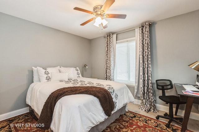 bedroom with ceiling fan