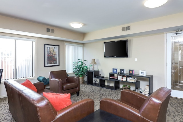 living room with carpet flooring