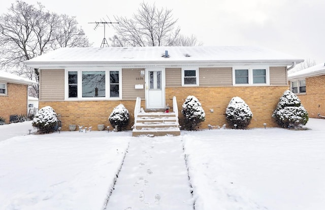 view of front of property