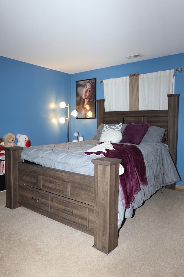 view of carpeted bedroom