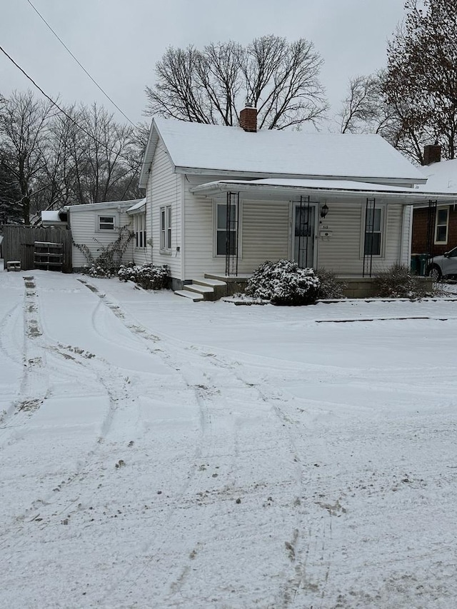 view of front of house featuring a porch