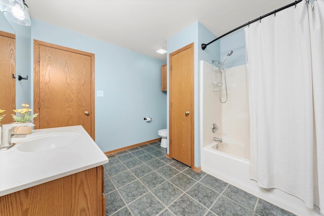 full bathroom featuring vanity, toilet, and shower / tub combo with curtain