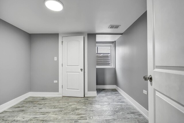 16542 Paulina St, Markham, IL 60428 - interior space featuring baseboards and visible vents