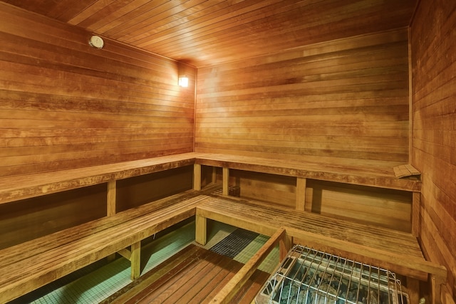 view of sauna / steam room