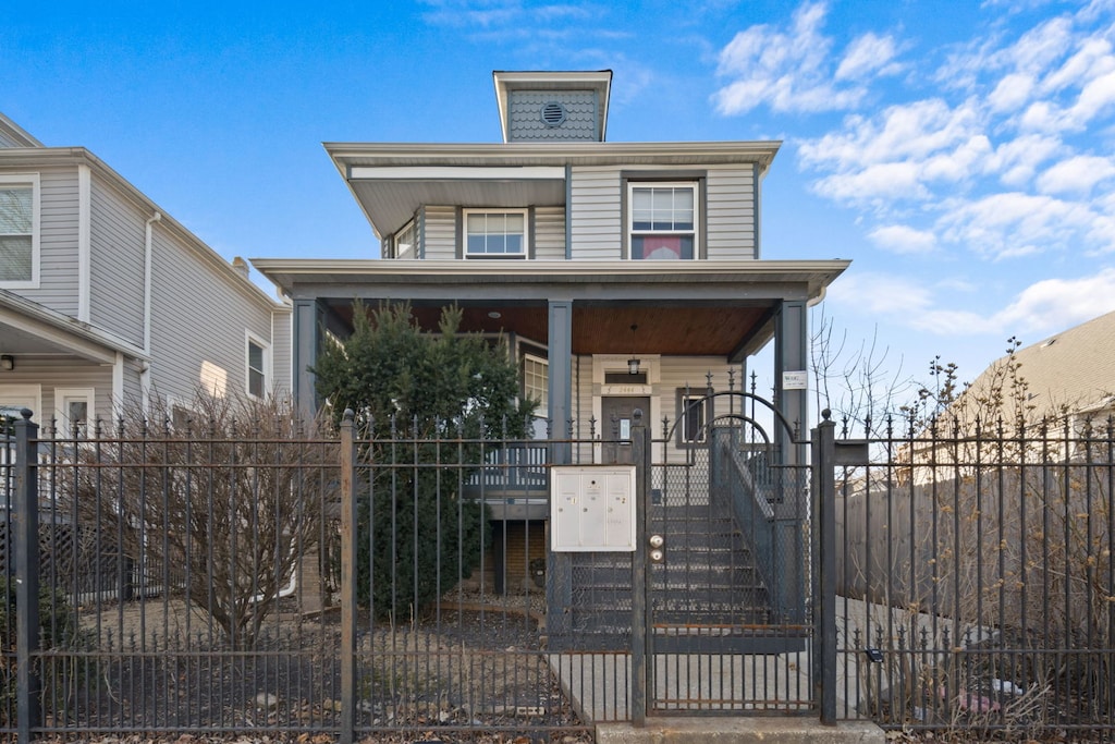 view of front of property featuring a porch