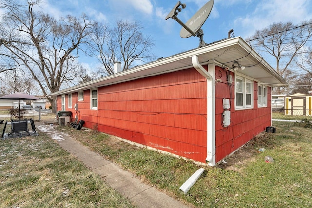 view of home's exterior