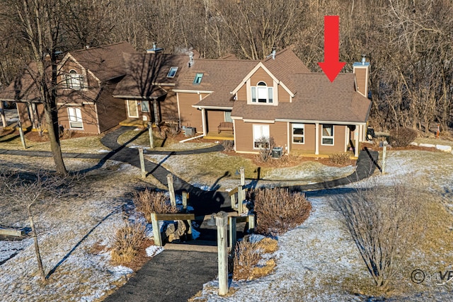 view of front of house with a carport